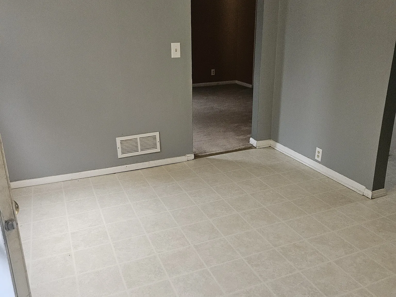 3 bed, 1104 sqft, $2,000 — Photo 4