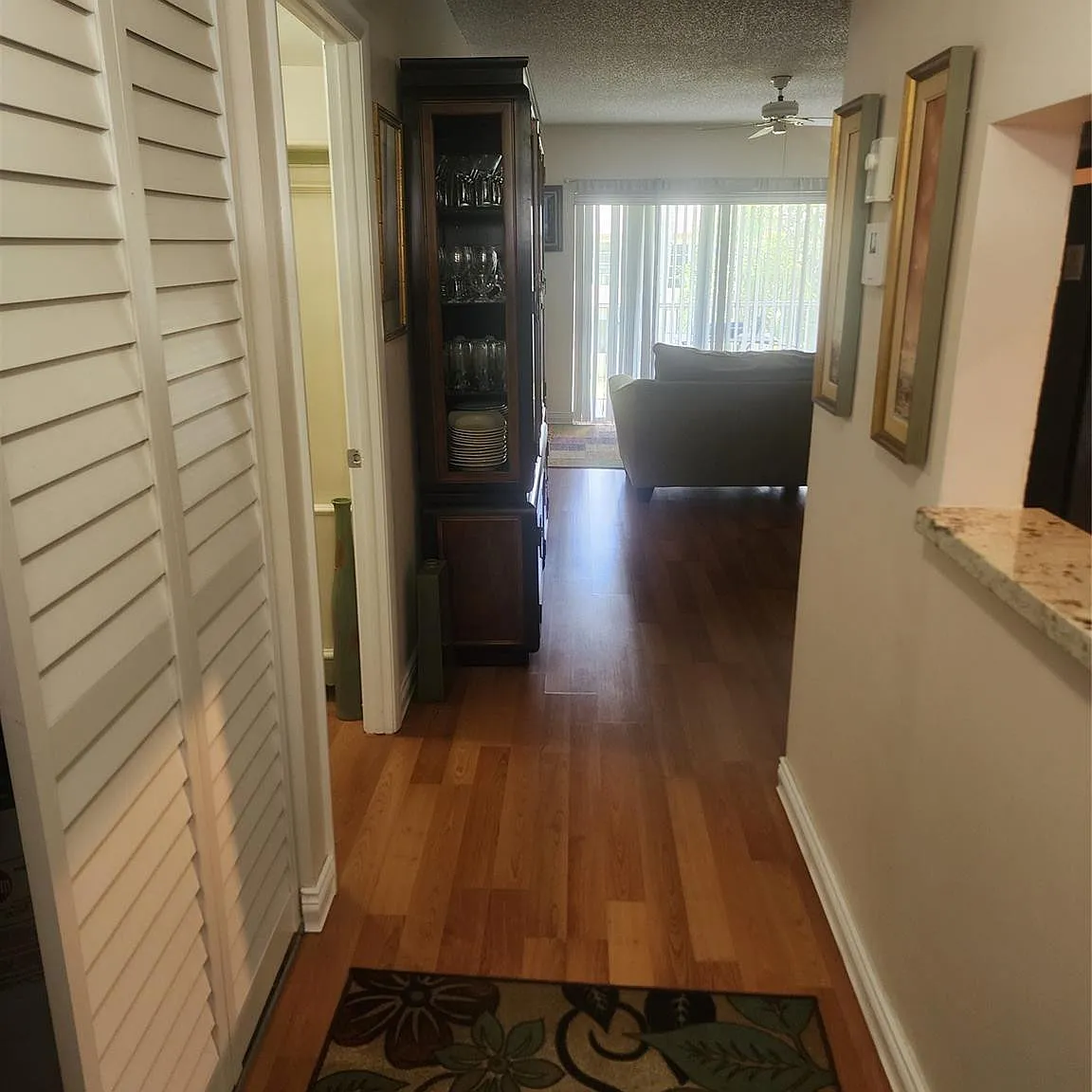 2 bed, 2.0 bath, 990 sqft, $1,700 — Photo 2