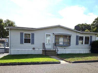 11 Woodland Park, Shelton, CT, 06484