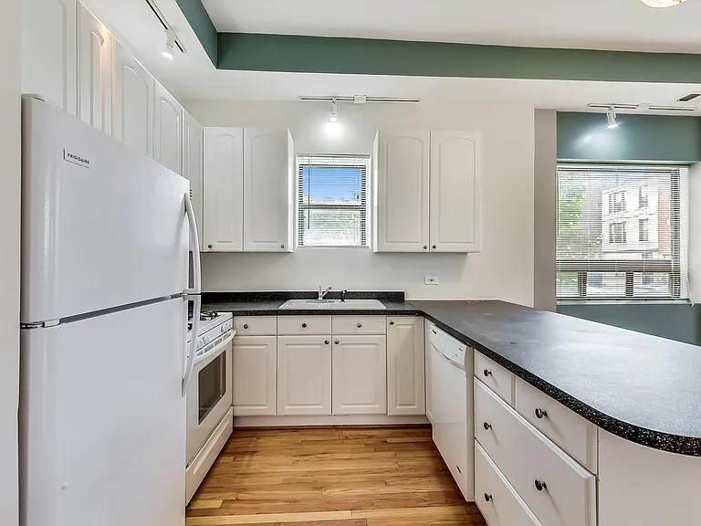 1769 N Clybourn Ave #2 — Photo 5