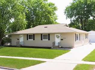 2331-2333 Fairway Ln, Waterloo, IA 50701