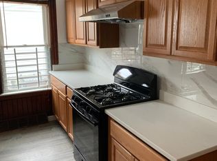 21 Woodward St #1, Worcester, MA 01610