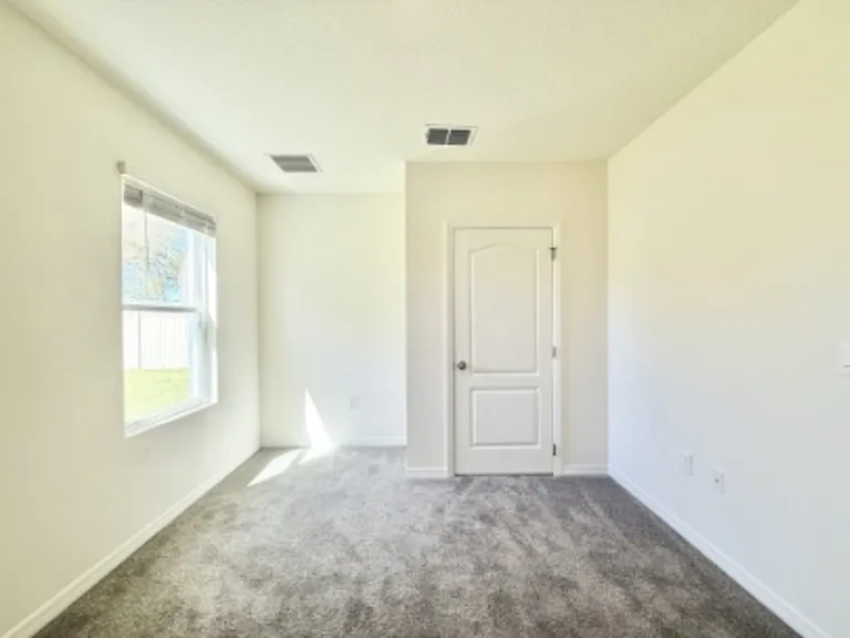 1374 Holodak Dr — Photo 23