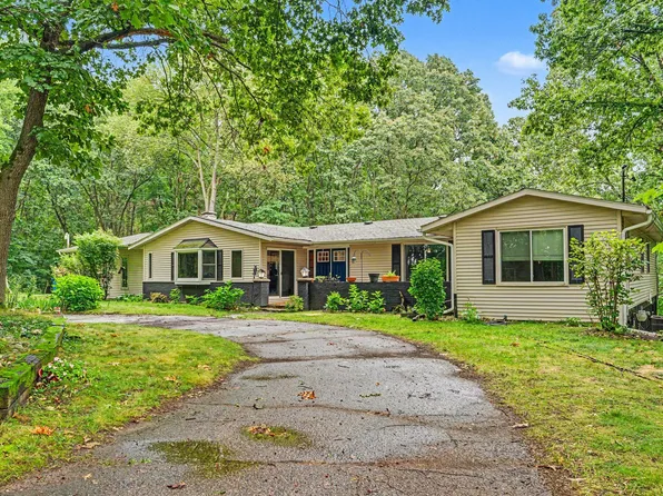 4071 S 7th St, Kalamazoo, MI 49009