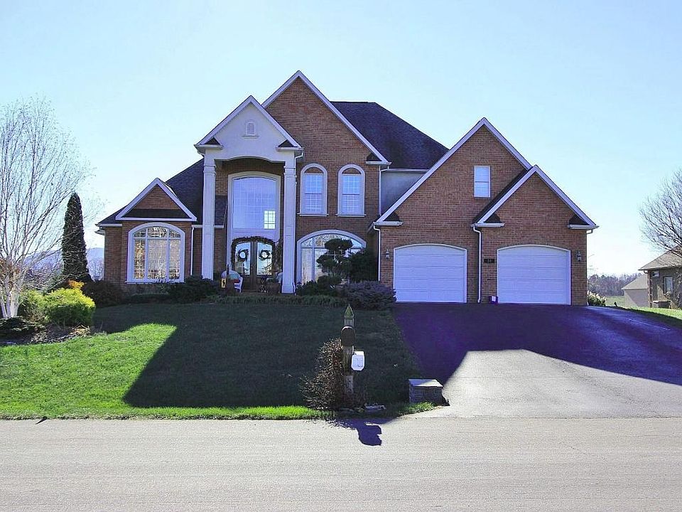 1st image of 34 Charleston Pl