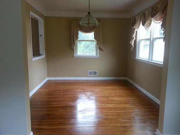 4th image of 1377 Ames Ave