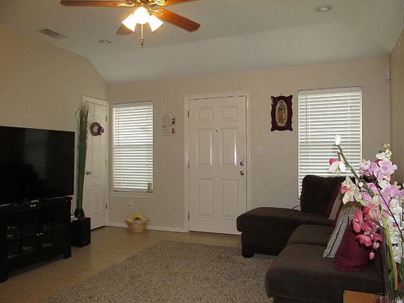 4th image of 3730 Stratosphere Dr