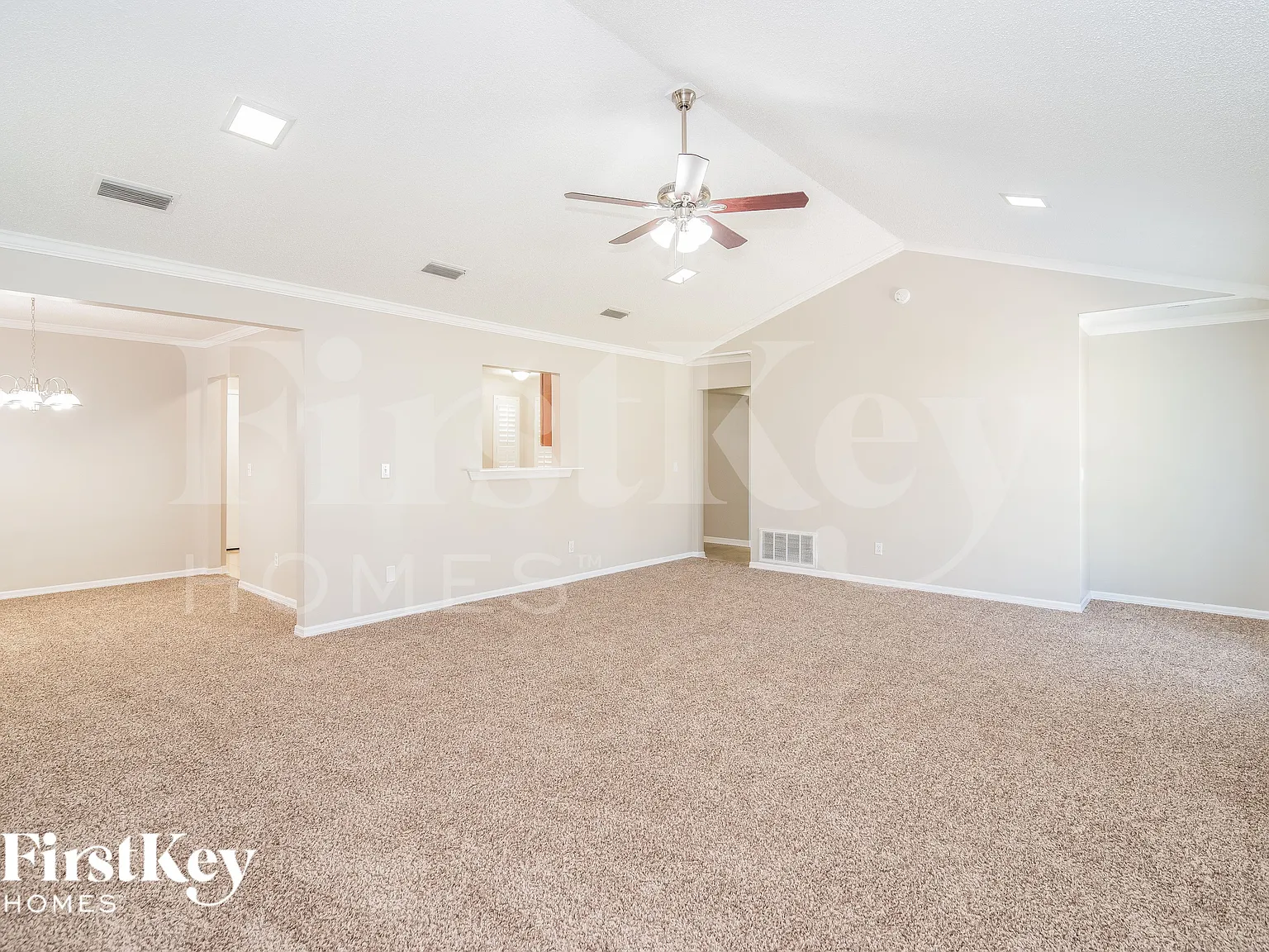 3 bed, 2.0 bath, 2075 sqft, $1,730 — Photo 4