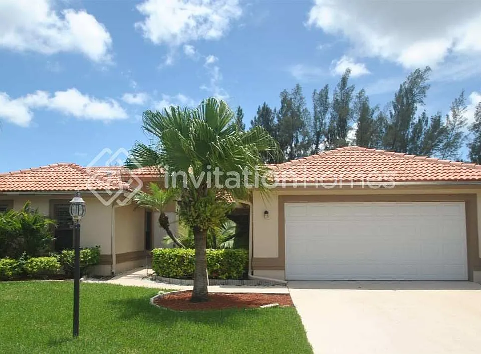 5602 Aspen Ridge Cir