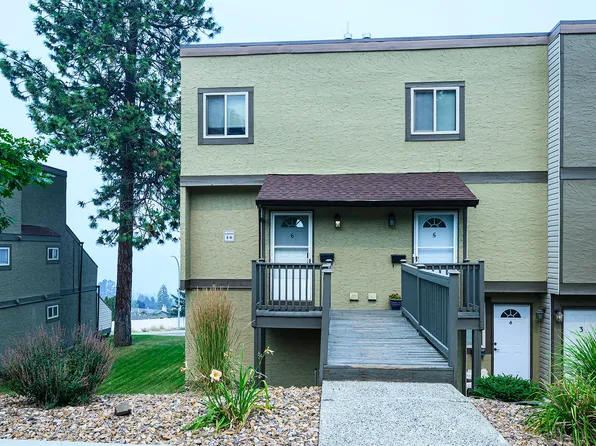 1750 Summit Dr #6, Kamloops, BC V2E 1Y1