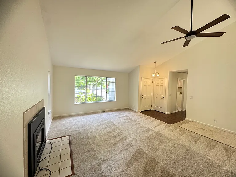 131 William Cir — Photo 12