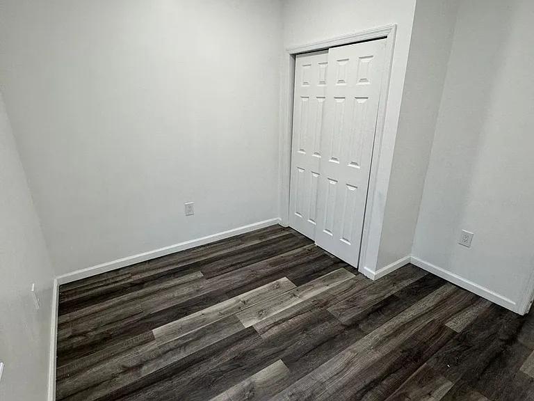 152 Market St #1 — Photo 4