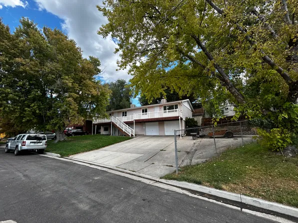 4613 S Creekview Cir, Salt Lake City, UT 84107