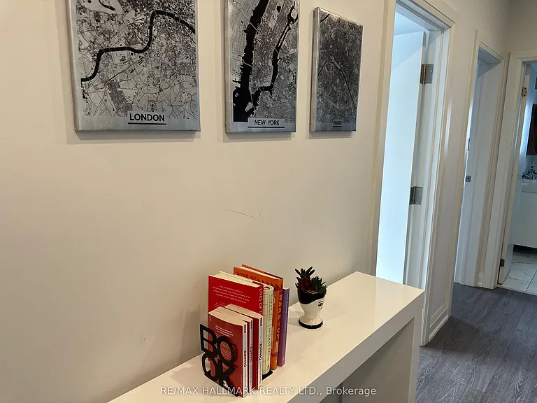 595 Saint Clair Ave W #16 — Photo 13