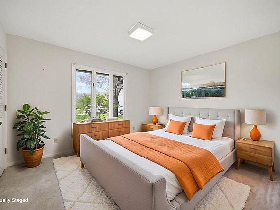 56th image of 2044 Manor Dr