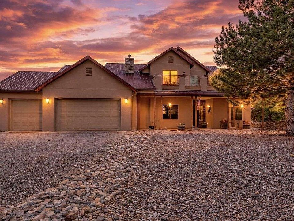 1st image of 2 Tablazon Valley Dr