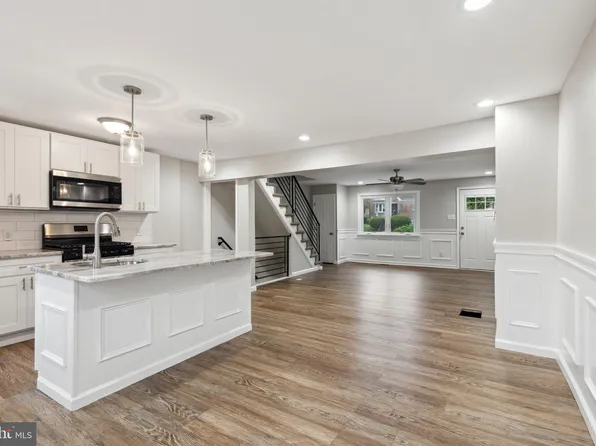 8438 Temple Rd, Philadelphia, PA 19150