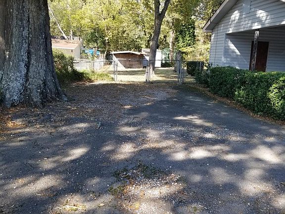 5th image of 614 E Highland Ave