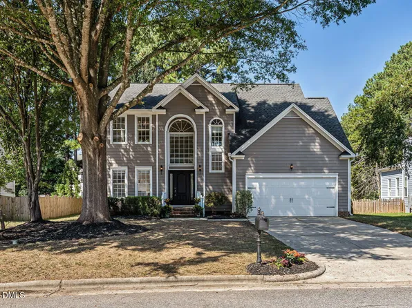 217 Ravenstone Dr, Cary, NC 27518