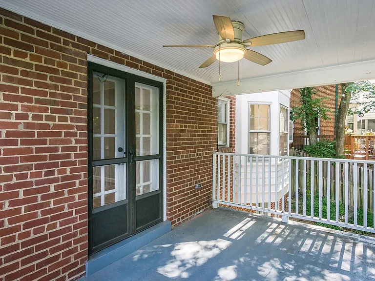 1626 Kalmia Rd NW — Photo 20