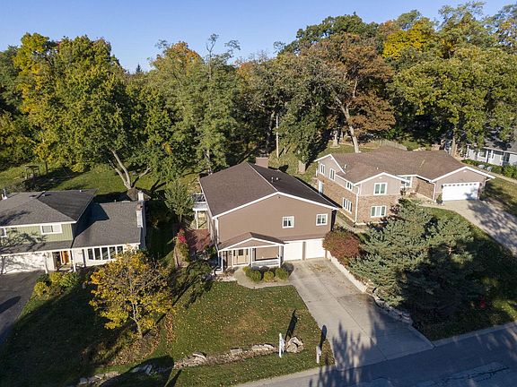 3rd image of 2346 N Westwood Ln