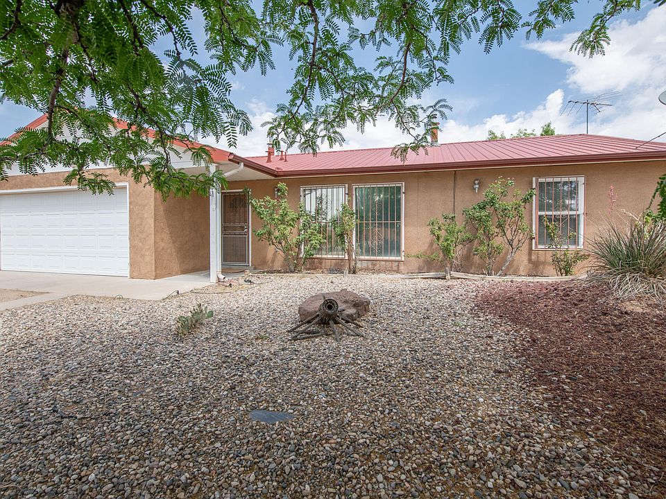 1st image of 1041 Mesa Cruzada NW