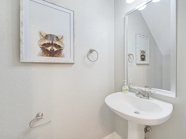 9422 Comstock Meadows Dr — Photo 33