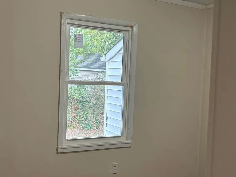 527 Price St — Photo 5