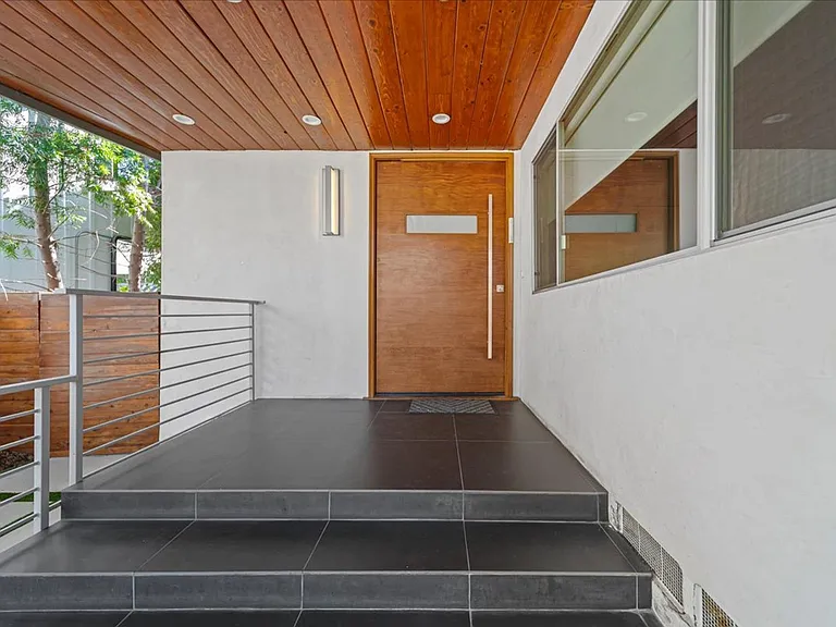 1455 S Castello Ave — Photo 38