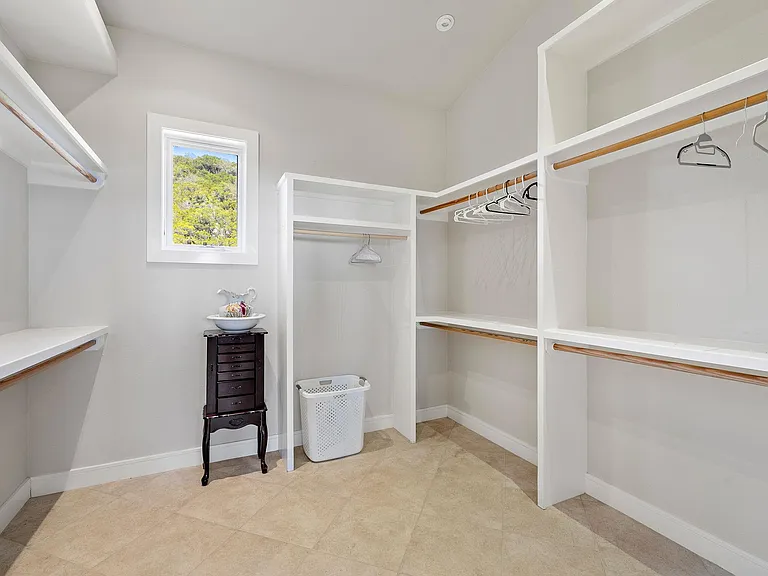 14020 Lake View Dr — Photo 20