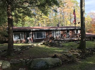 407 Bear Dr, Oakland, MD