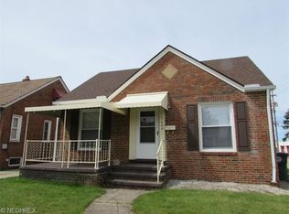 7404 Orchard Grv, Brooklyn, OH 44144