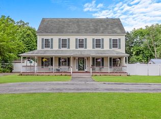 12 Stearns St, Chelmsford, MA 01824