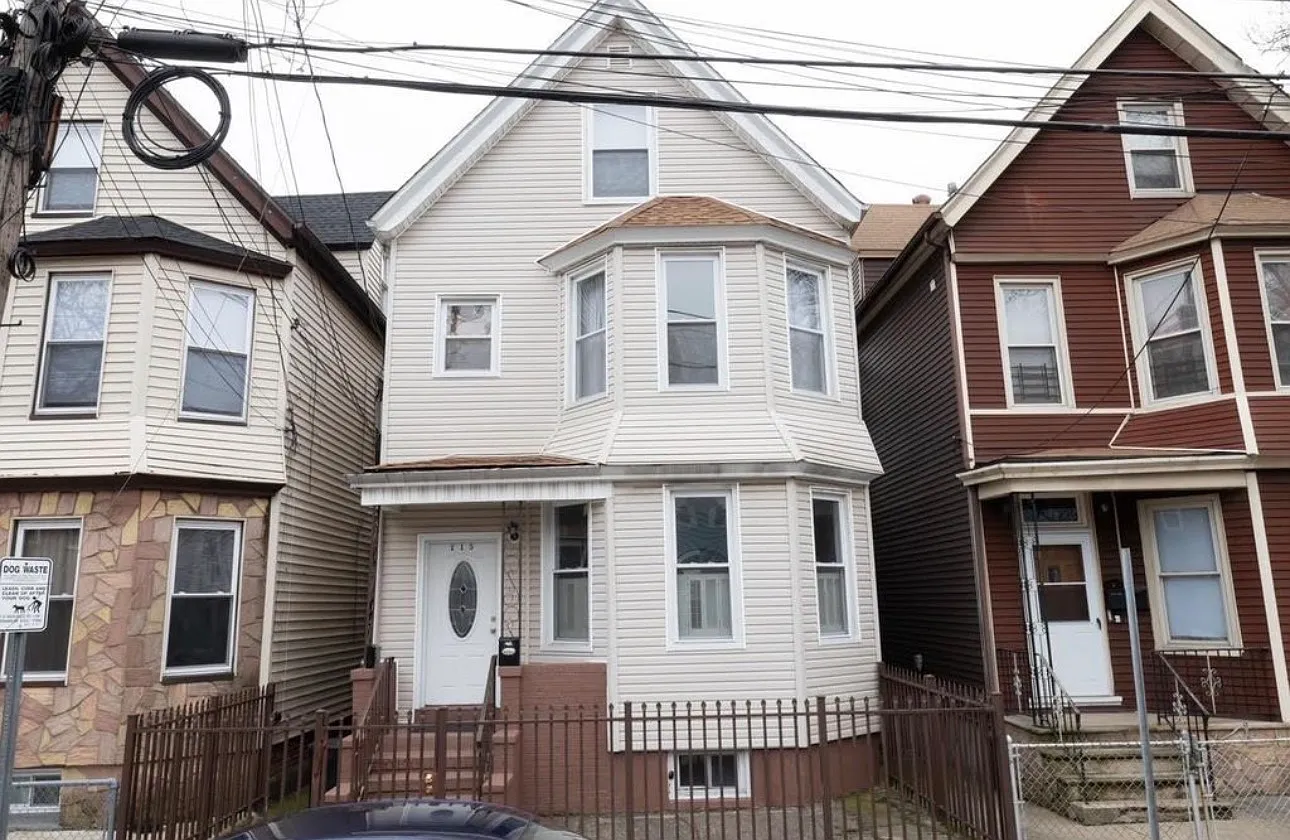 5 bed, 200 sqft, $900 — Photo 3