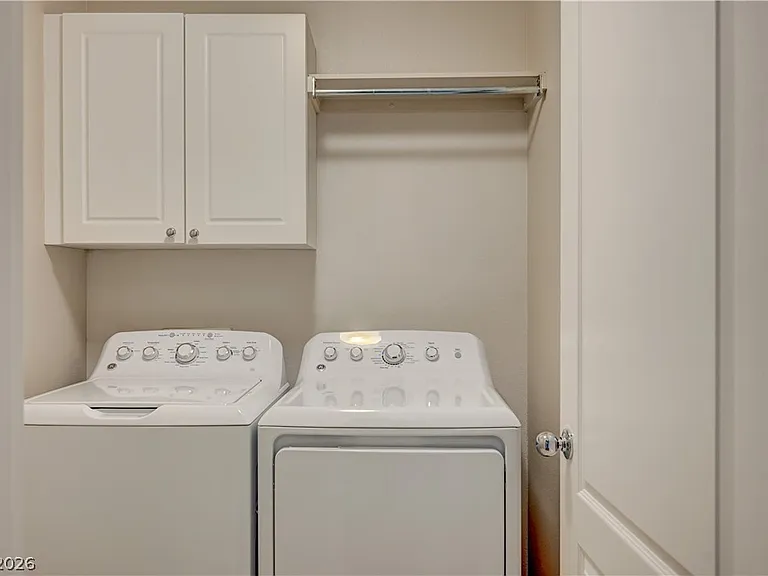 10592 Valdosta Ave — Photo 39
