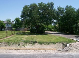 221 16th St, San Leon, TX 77539
