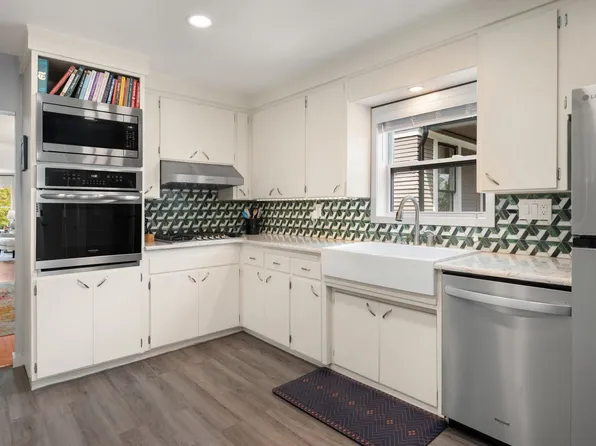 2418 Queen Anne Ave N, Seattle, WA 98109