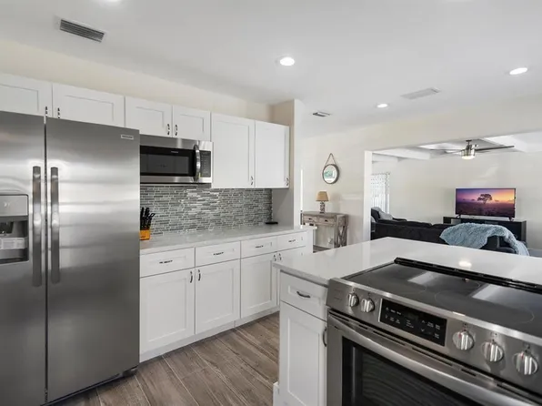2501 NE 12th St, Pompano Beach, FL 33062