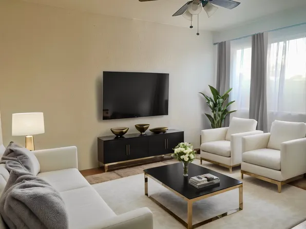 444 W Ivyglen St APT 102, Mesa, AZ 85201