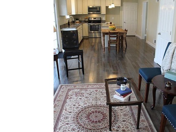 4th image of 226 Paper Mill Cir