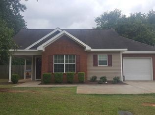 101 Oakridge Dr, Warner Robins, GA 31093