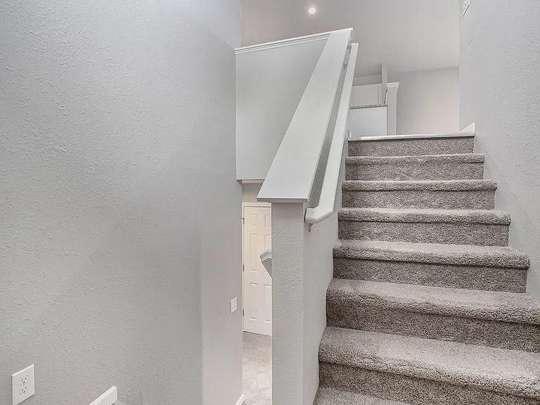 16573 Charles Town Dr — Photo 7