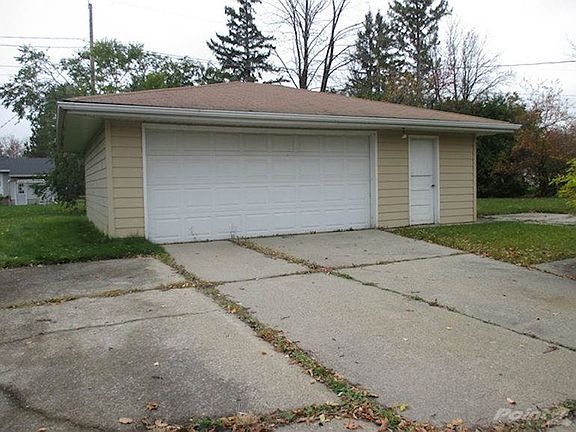 Janssen Garage 1