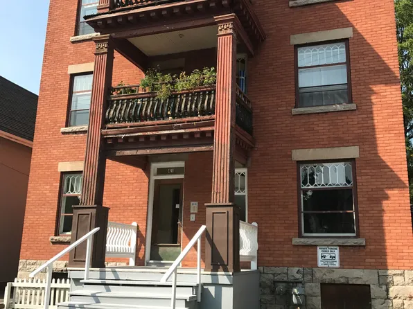 421 Lisgar St #6, Ottawa, ON K1R 5G9