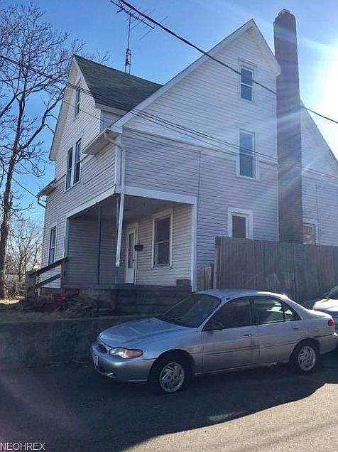 2nd image of 2106 Navarre Rd SW