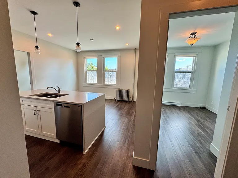 166 E 11th Ave #8 — Photo 45