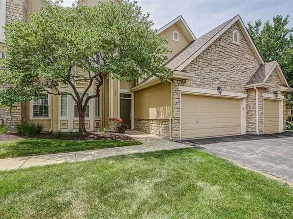 4523 W 159th Ter APT 220, Overland Park, KS 66085