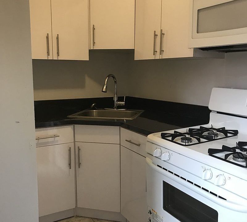 1st image of 141 E 19th St APT 3A