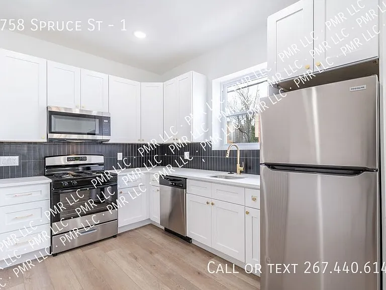5758 Spruce St #1 — Photo 18