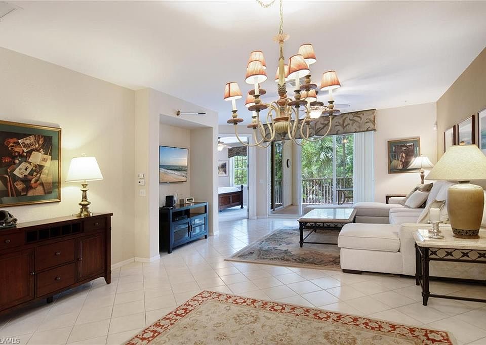 1st image of 4833 Hampshire Ct APT 105